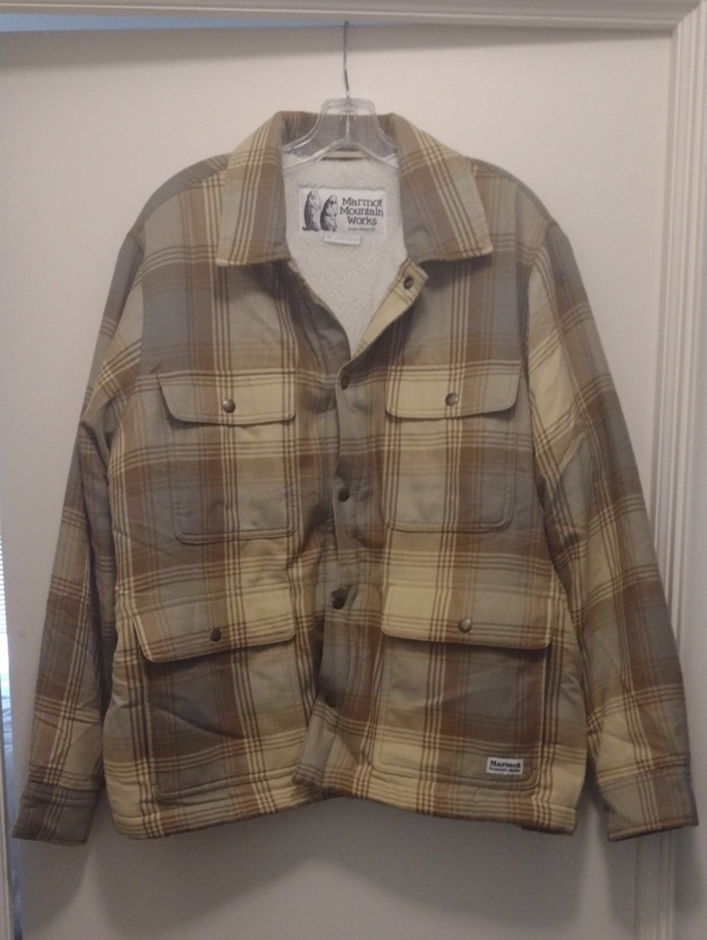 Marmot Mountain Works Men's Plaid Sherpa-Lined Jacket (J923)